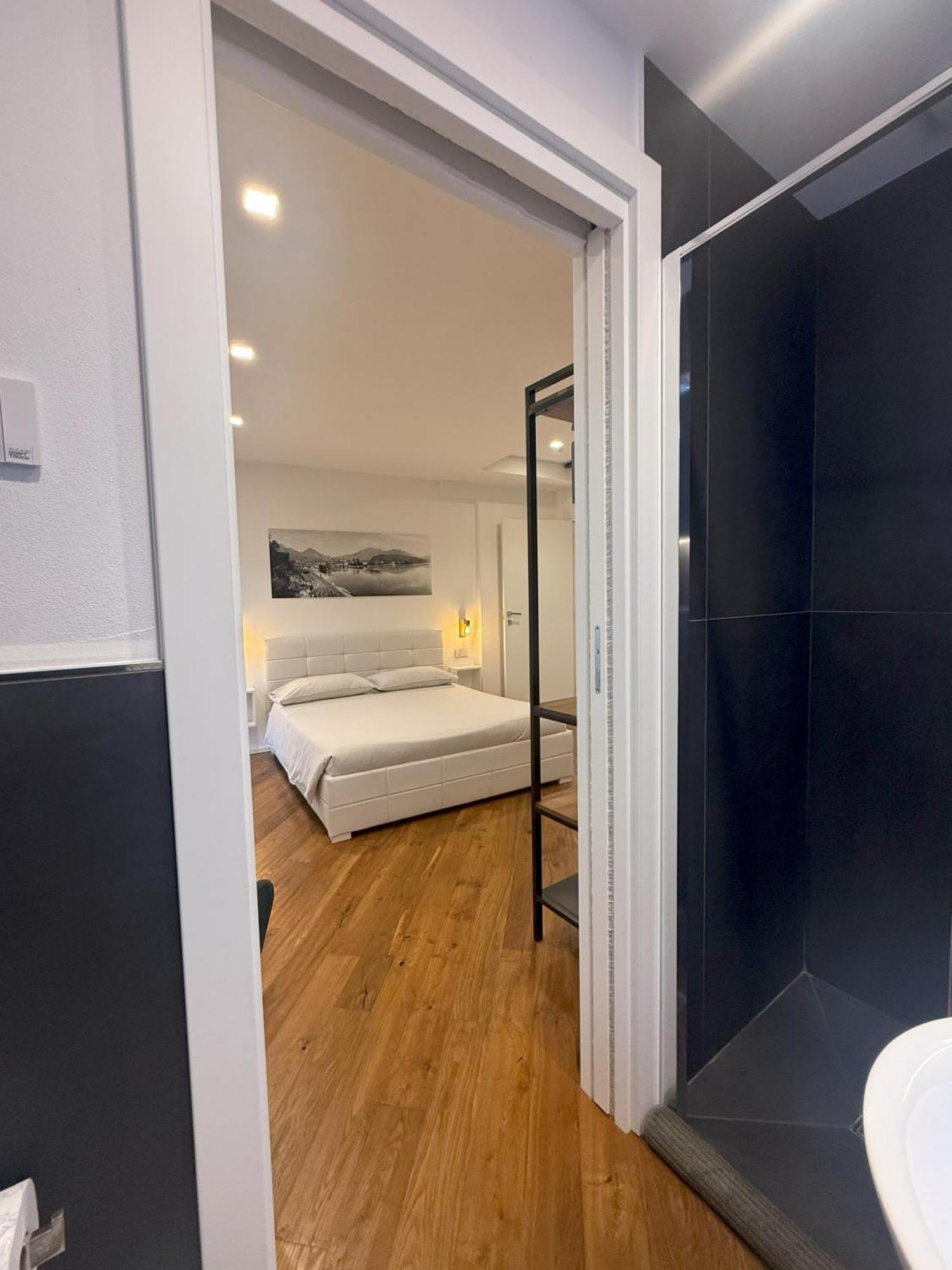 East West Room Арко Экстерьер фото
