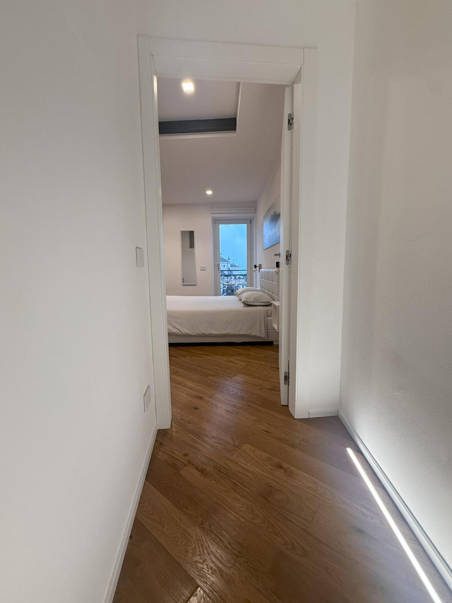 East West Room Арко Экстерьер фото