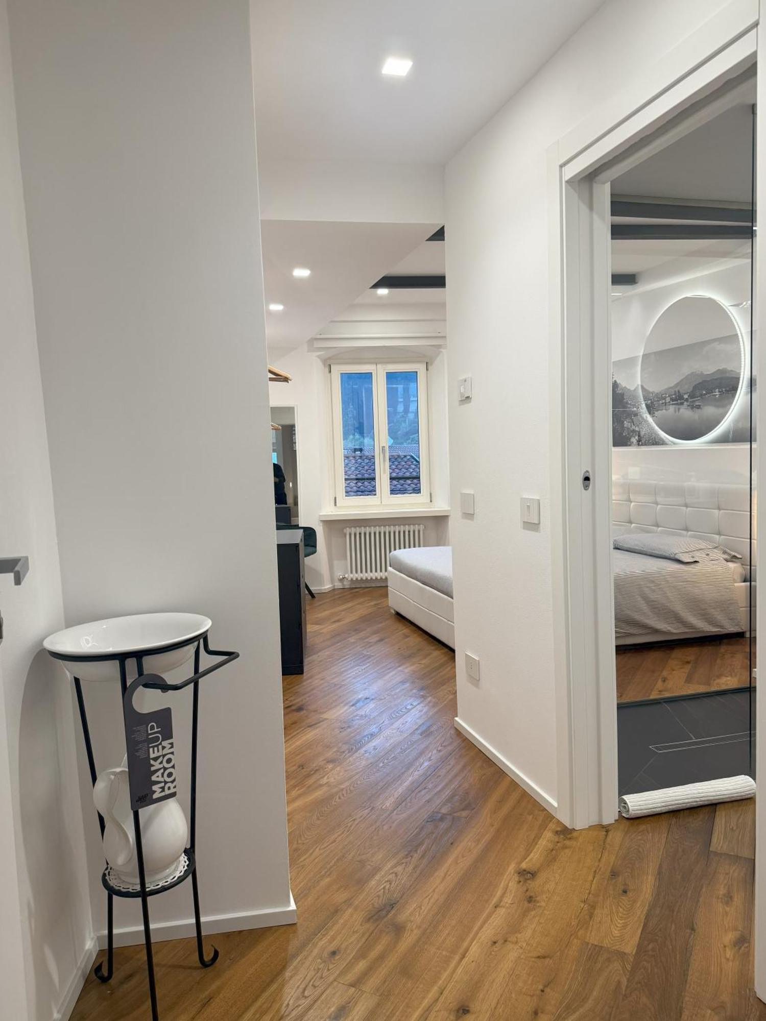 East West Room Арко Экстерьер фото