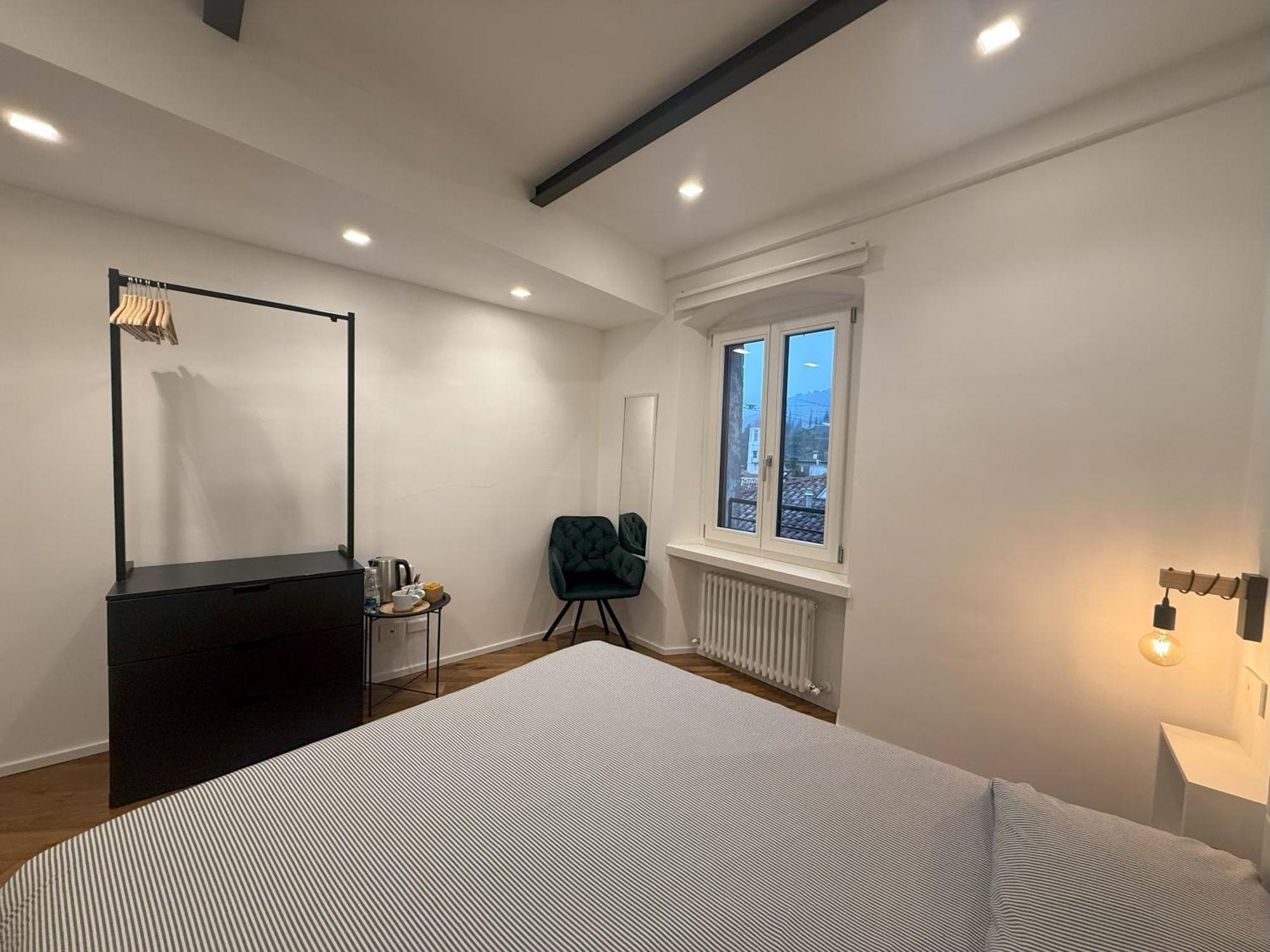 East West Room Арко Экстерьер фото